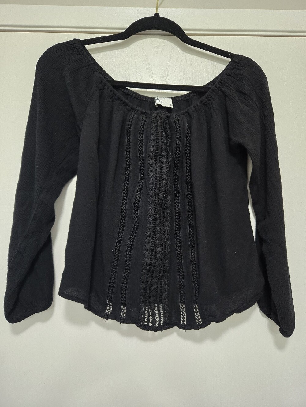 Hollister Off-the-Shoulder Shirt